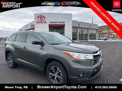 Used 2016 Toyota Highlander XLE image 1