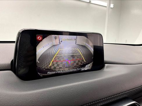 Used 2018 MAZDA CX-5 Touring w/ Preferred Equipment Package image 21