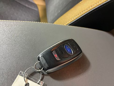 Certified 2025 Subaru Crosstrek 2.5i Sport w/ Crosstrek Mirror Package image 36