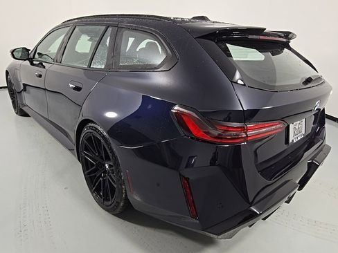 New 2026 BMW M5 Touring image 8