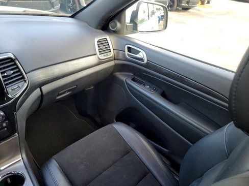 Used 2021 Jeep Grand Cherokee Laredo X RWD image 13