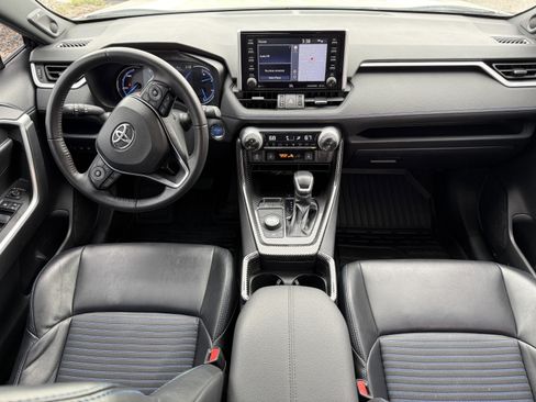 Used 2020 Toyota RAV4 XSE image 15