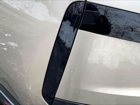 New 2026 Land Rover Range Rover SE image 14