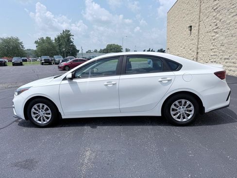 Used 2020 Kia Forte Sedan FWD image 2