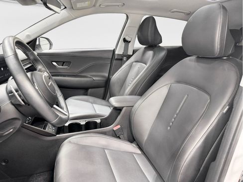Used 2024 Hyundai Kona Limited FWD image 18