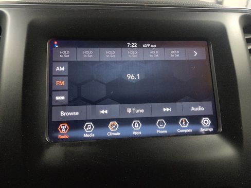 Used 2020 Jeep Cherokee Latitude FWD image 25