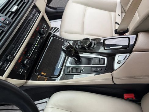 Used 2014 BMW 528i xDrive Sedan image 11