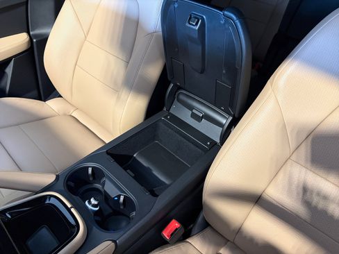 Certified 2026 Porsche Cayenne AWD/4WD image 35
