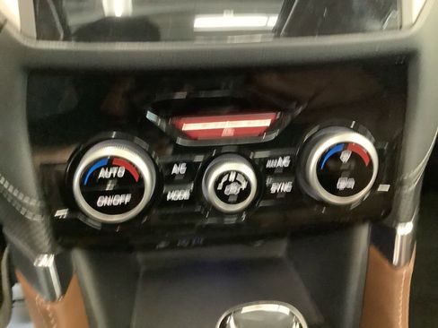 Used 2021 Subaru Forester Touring AWD/4WD image 9
