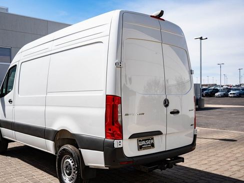 New 2026 Mercedes-Benz Sprinter 144 Cargo image 19