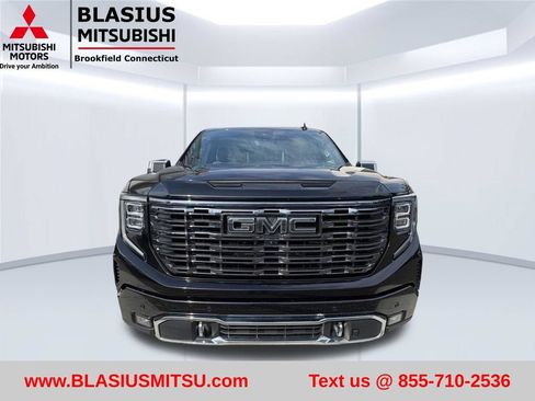 Used 2025 GMC Sierra 1500 Denali Ultimate AWD/4WD image 3