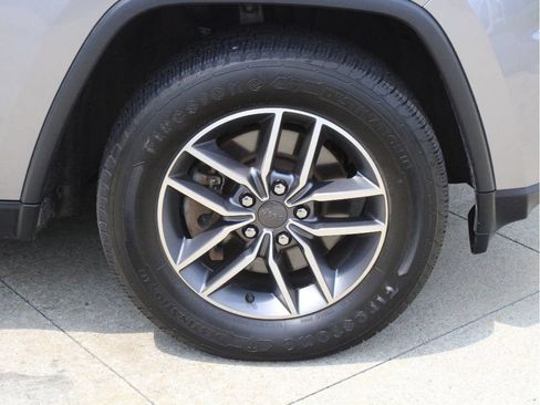 Certified 2021 Jeep Grand Cherokee Limited AWD/4WD image 37