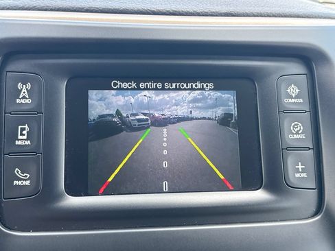 Used 2015 Jeep Cherokee Latitude FWD image 19