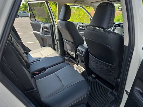 Used 2020 Toyota 4Runner SR5 Premium AWD/4WD image 14