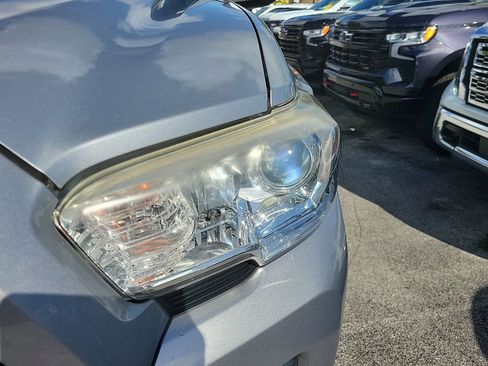 Used 2021 Toyota Tacoma SR5 image 8