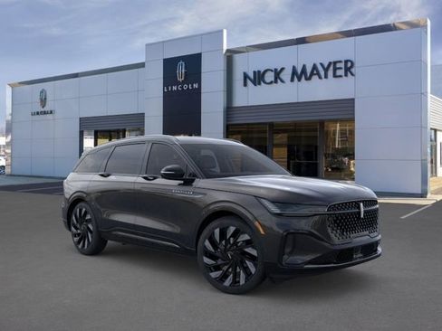 New 2026 Lincoln Nautilus Reserve w/ Jet Appearance Package image 8