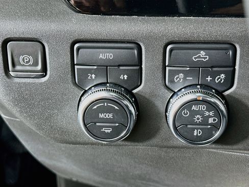 Used 2024 GMC Sierra 1500 Elevation AWD/4WD image 16