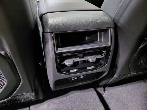 Certified 2025 Jeep Grand Cherokee Laredo X image 38