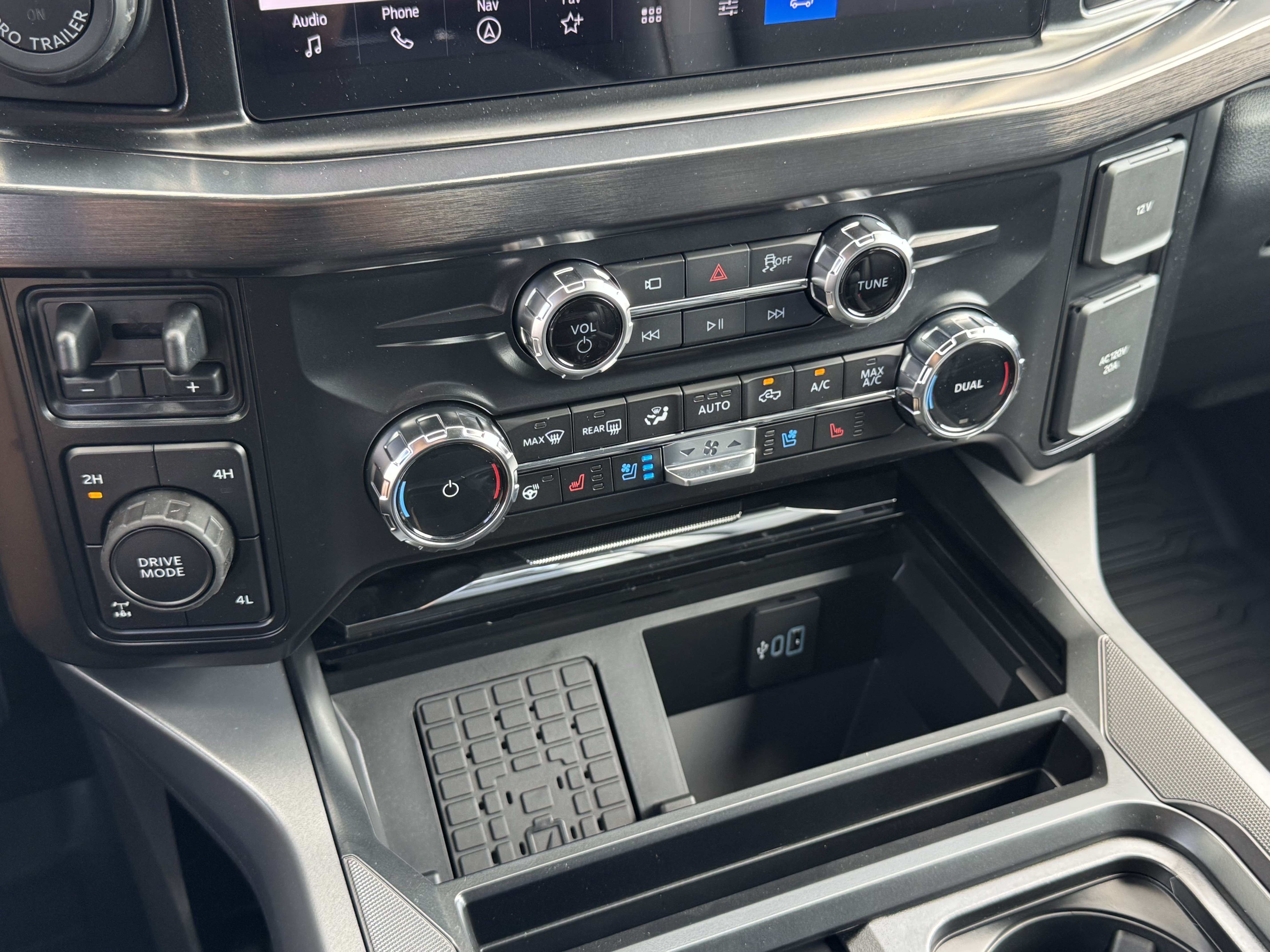 New 2026 Ford F250 Lariat w/ Lariat Ultimate Package AWD/4WD image 14