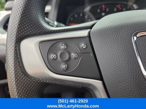 Used 2023 GMC Acadia SLE w/ Driver Convenience Package FWD image 27