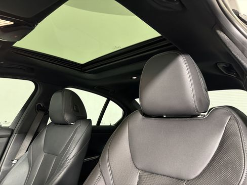 Used 2023 BMW 330i Sedan w/ Premium Package RWD image 19