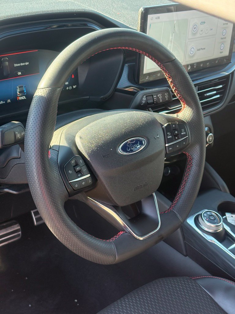 Used 2023 Ford Escape ST-Line Select w/ Tech Pack #2 AWD/4WD image 14