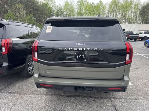 Used 2025 Ford Expedition Active image 21