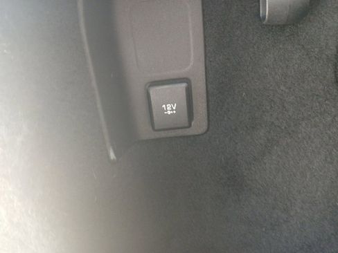 Used 2020 Jaguar E-PACE SE image 20