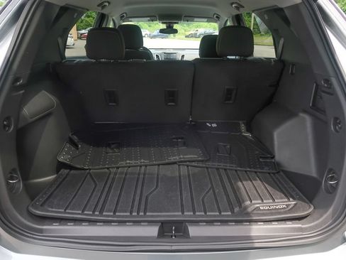 Used 2023 Chevrolet Equinox LT w/ LPO, Floor Liner Package FWD image 11
