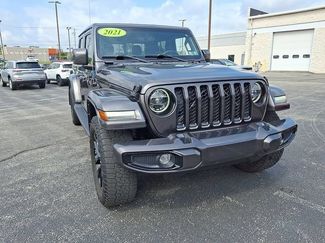 Used 2021 Jeep Gladiator Overland AWD/4WD video 2