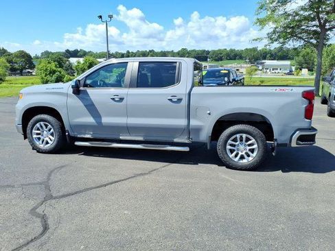 Used 2024 Chevrolet Silverado 1500 LT AWD/4WD image 8