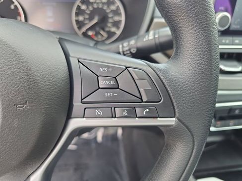 Used 2024 Nissan Altima 2.5 SV image 22