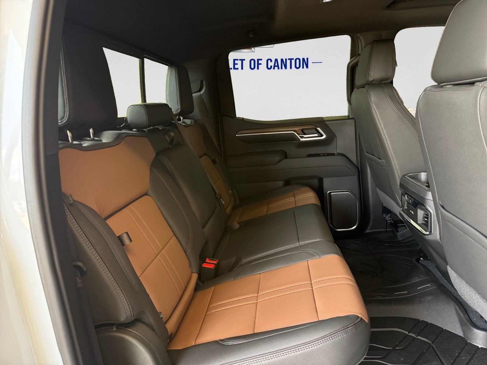 New 2026 Chevrolet Silverado 1500 High Country w/ Technology Package AWD/4WD image 15