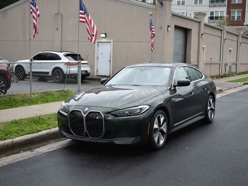 Used 2023 BMW i4 eDrive35 w/ Premium Package RWD image 2