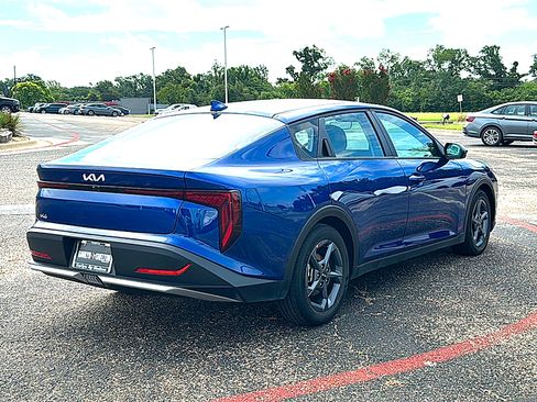 Used 2026 Kia K4 FWD image 8