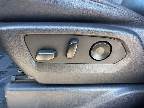 Used 2024 Chevrolet Silverado 3500 LT w/ Convenience Package image 21