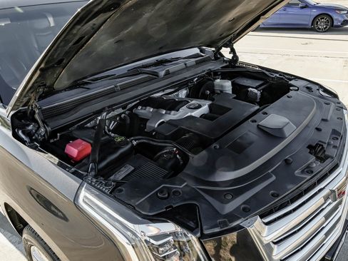 Used 2016 Cadillac Escalade Platinum image 52