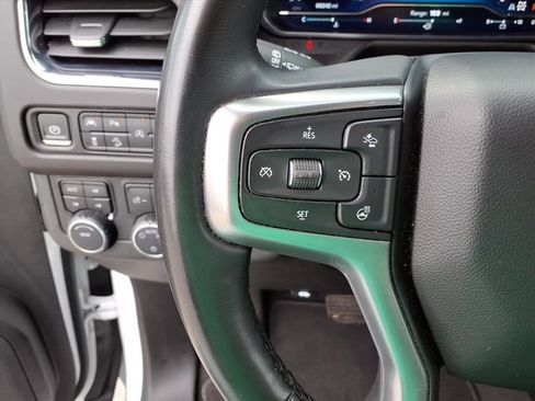 Used 2023 Chevrolet Suburban Premier image 20