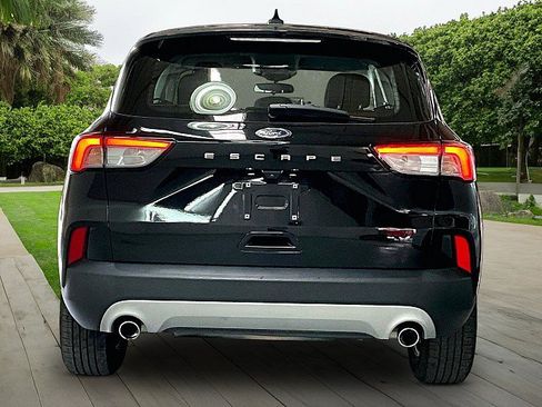 Used 2021 Ford Escape S FWD image 3