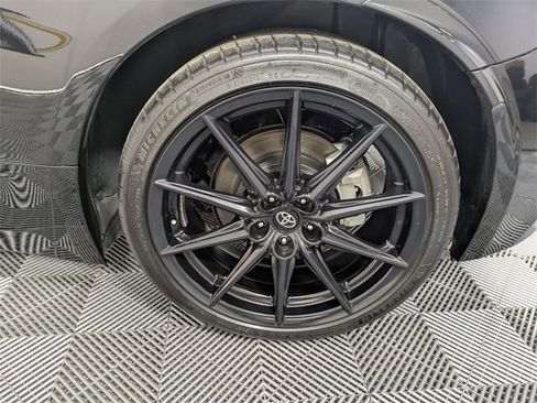 Used 2025 Toyota GR86 Premium image 8