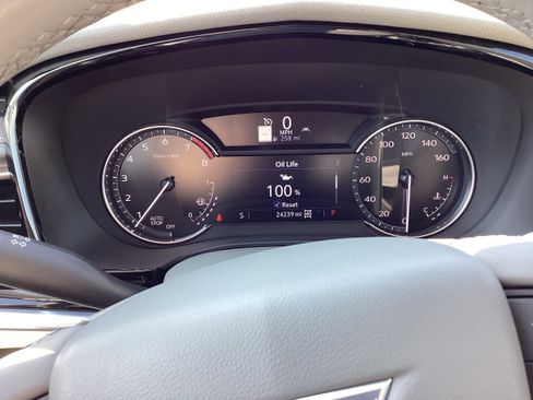 Used 2025 Cadillac XT6 Premium Luxury AWD/4WD image 20