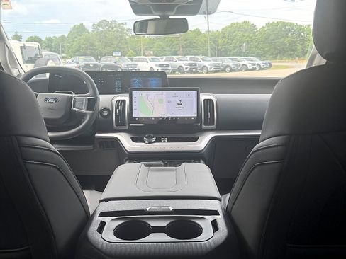 New 2026 Ford Expedition Active RWD image 22