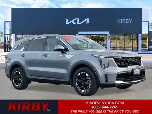 Certified 2025 Kia Sorento S w/ Panoramic Sunroof Package image 1