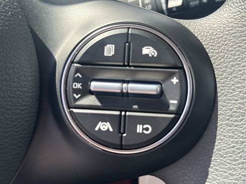 New 2025 Kia Soul LX w/ LX Technology Package image 22