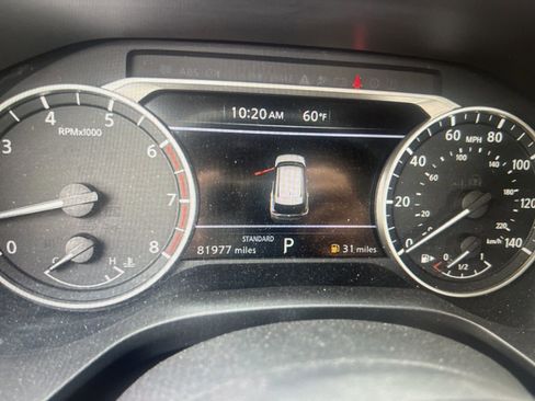 Used 2022 Nissan Rogue SV w/ SV Premium Package image 3