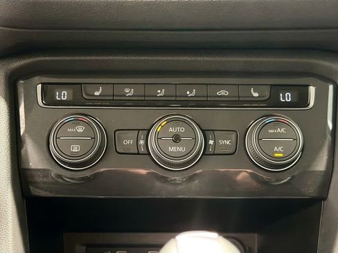 Used 2021 Volkswagen Tiguan SE AWD/4WD image 13
