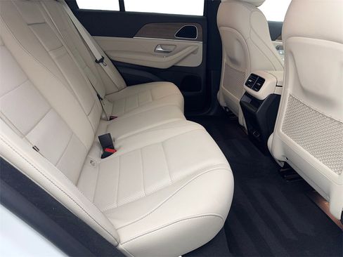 Used 2024 Mercedes-Benz GLE 350 4MATIC image 38