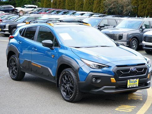 Used 2026 Subaru Crosstrek 2.5i Wilderness w/ Crosstrek Mirror Package image 3