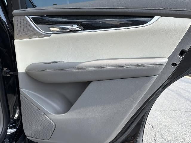Used 2021 Cadillac XT6 Premium Luxury FWD image 16