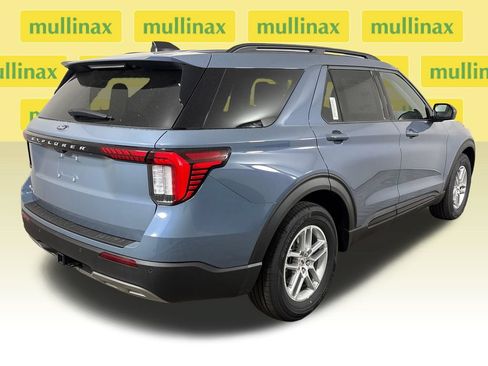 New 2026 Ford Explorer Active w/ Active Comfort Package RWD image 4